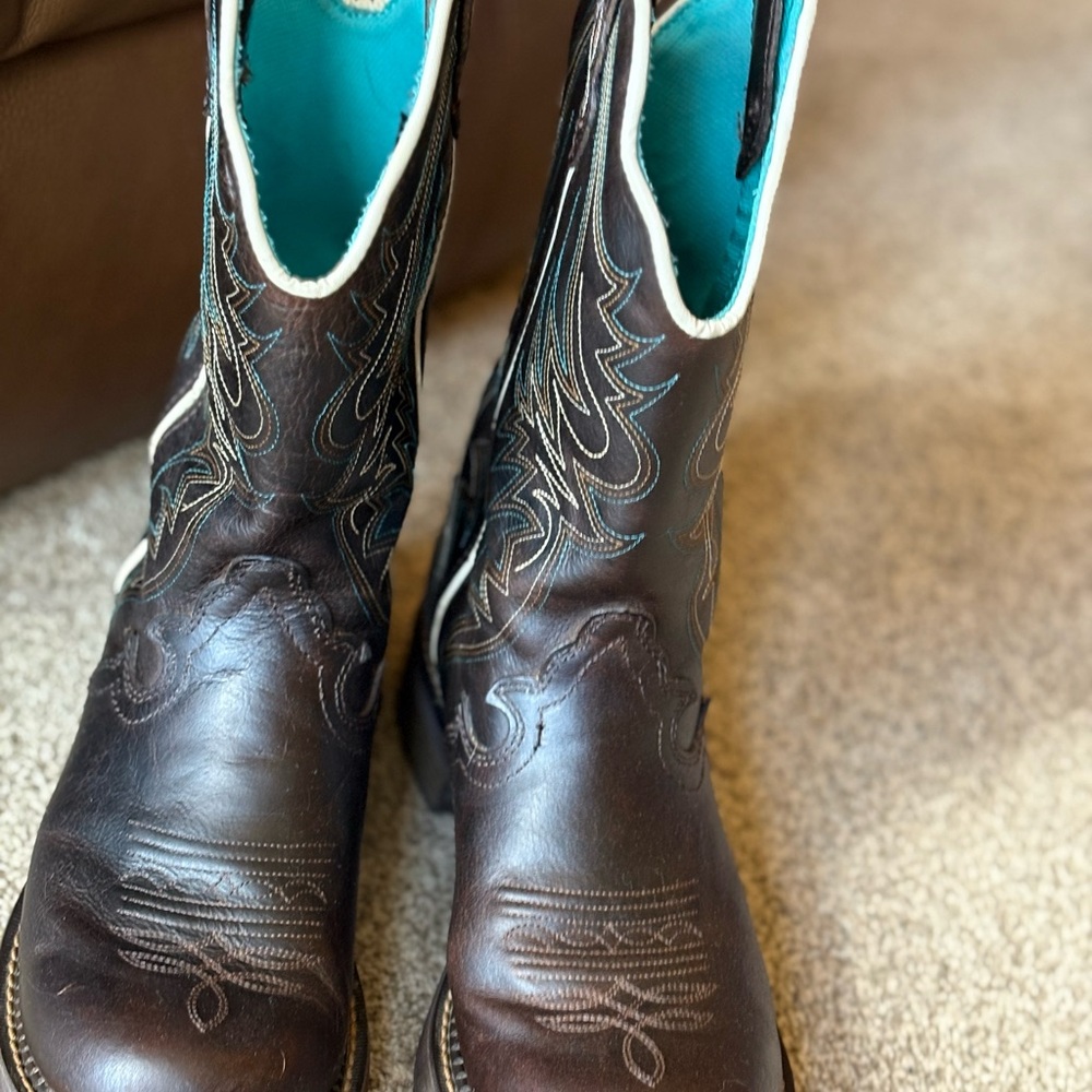 Justin Boots Dark Brown Western Heeled Boots